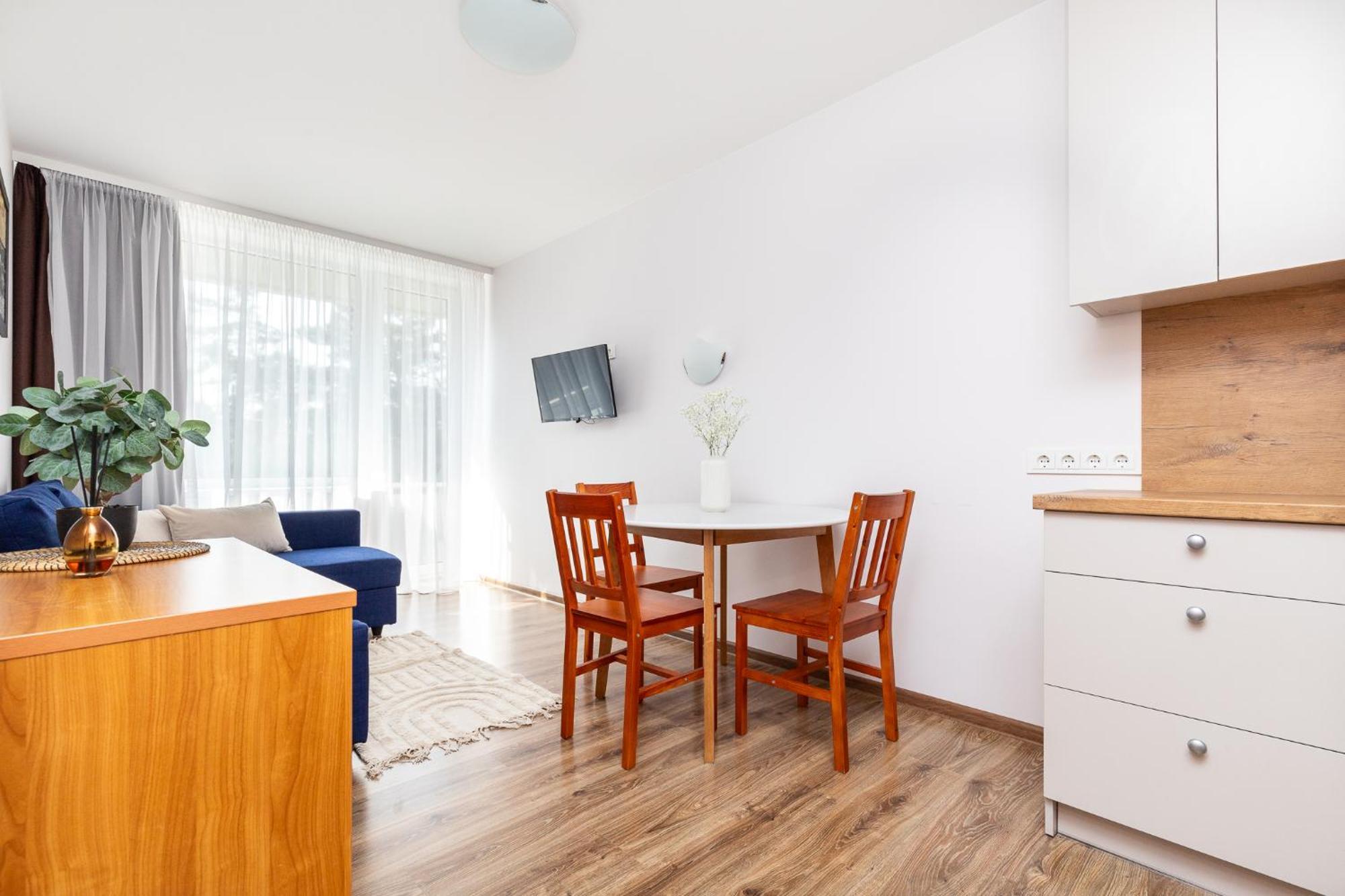 Alkos Namu Apartamentai Palanga Kültér fotó